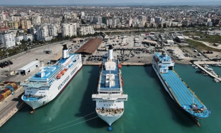 Fluks hyrjesh në portin e Durrësit, mbi 24 mijë pasagjerë në vetëm tre ditë