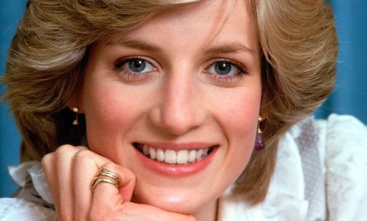 Foto e rrallë nga fëmijëria e Princeshës Diana