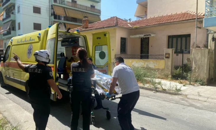 FOTO / Krim në një familje shqiptare në Greqi, burri vret gruan në sy të katër fëmijëve