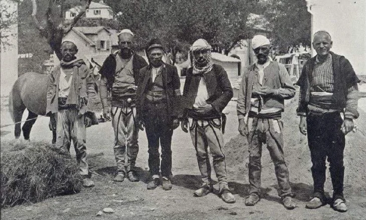 Foto: Shqiptarë në Kotor! Shqiptarët në Mal të Zi kanë qenë dhe janë në vendin e tyre!