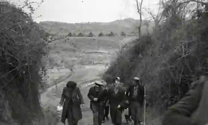 FOTO TË RRALLA: Kur grekët masakruan çamët më keq se Hitleri hebrenjtë(Foto)