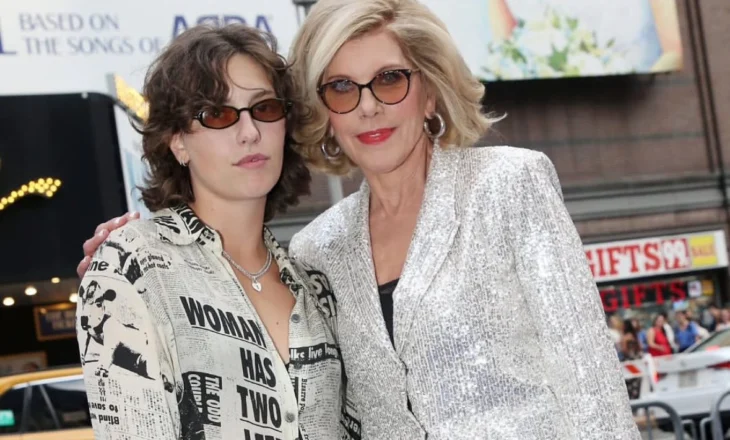 Fotot që ndezën thashetheme: çfarë e lidh Christine Baranskin me King Princess?