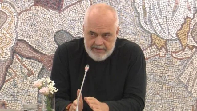 Gazetarët kundër Kodit të ri Penal, Rama: Rrini të qetë…