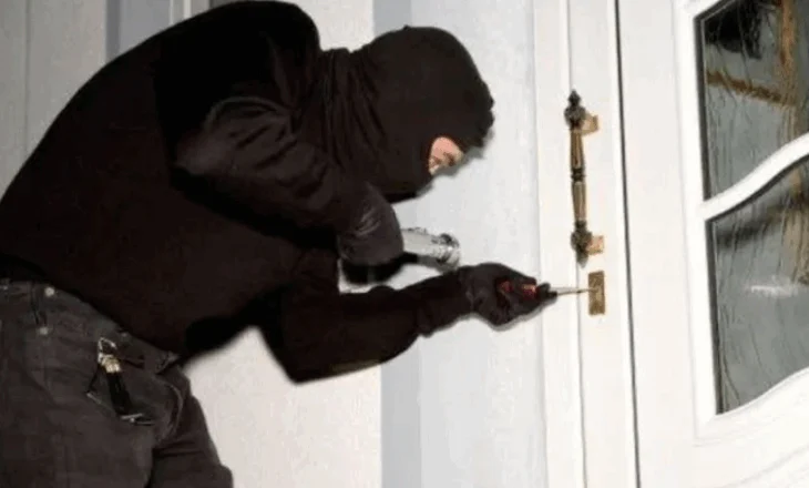 Grabitën me dhunë një çift të moshuarish në Itali, arrestohen tre shqiptarë