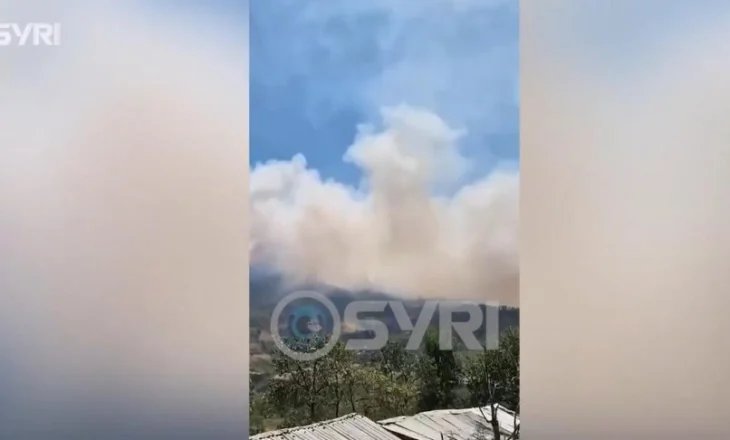 Gramsh/ Situatë kritike nga zjarret, bllokohen nga flakët ekipet që kanë shkuar të evakuojnë banorët e 3 fshatrave