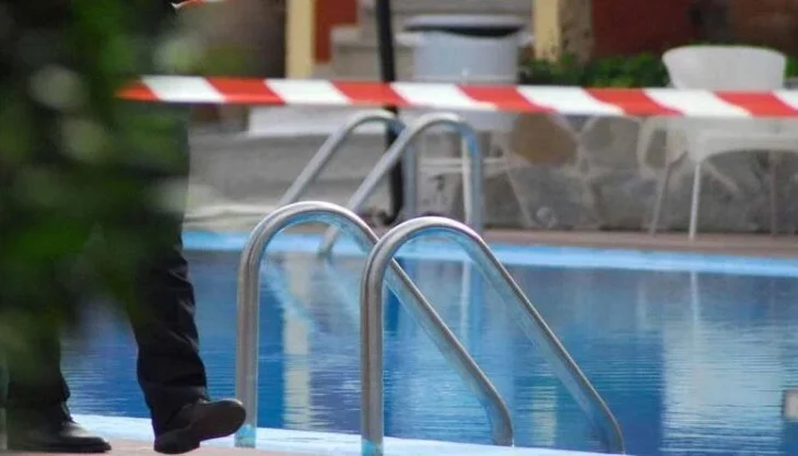 Greqi/ Vajza 4-vjeçare shqiptare gjendet e mbytur në pishinë, arrestohet nëna