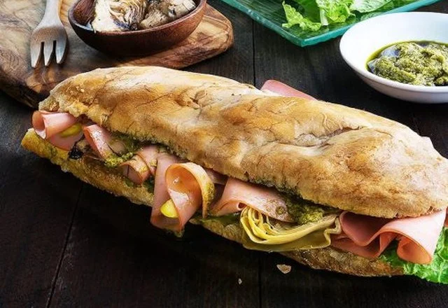 Hëngrën panine me salsiçe dhe brokoli, një i vde*ur dhe 9 të shtruar në spital në Itali