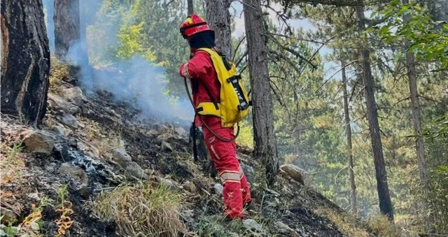 Heronjtë e heshtur/ Zjarrfikësit, sfida me flakët dhe temperaturat përvëluese