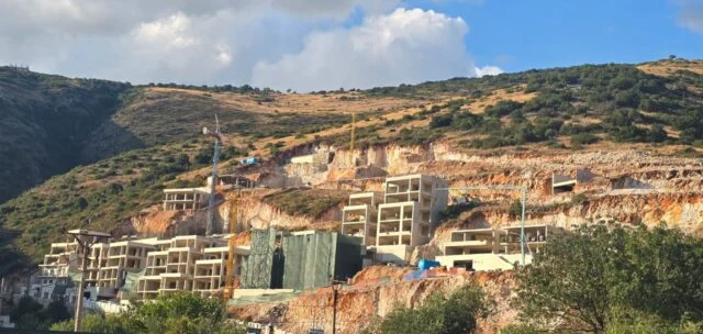 Hetimet/ Mungesa e lejes çoi në pranga punëtorin e “Jala Investment”, pronarët ‘ja hedhin’