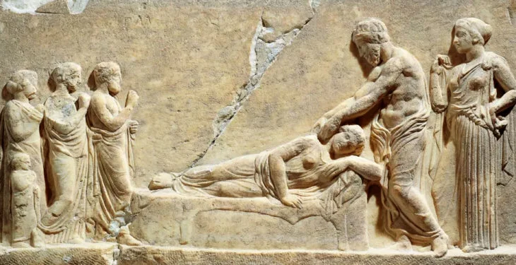 Hipokrati ishte një mjek që jetoi në Greqinë e lashtë dhe i atribuohet shkrimit të një kodi etik të quajtur Betimi i Hipokratit