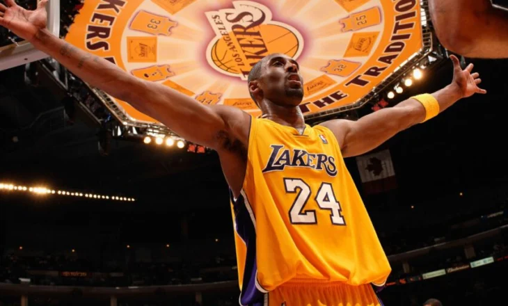 Hollywood do të përgatisë një film për Kobe Bryant, “Warner Bros” blen të drejtat e skenarit