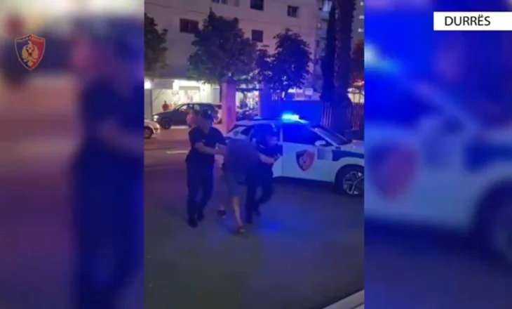 I morën paratë dhe celularin me dhunë një 44-vjeçari,në pranga një shtetas në Durrës