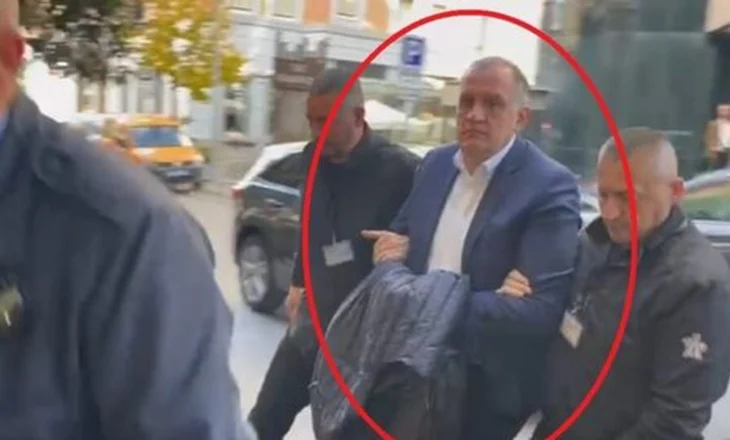 Ilir Beqaj lë spitalin pas një muaji, rikthehet në burgun e Durrësit