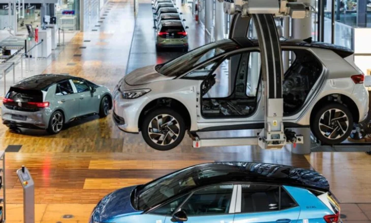 Industria automobilistike në Gjermani shkurton 51.500 vende pune