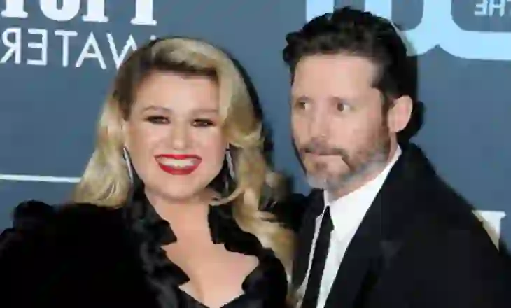 Ish-bashkëshorti i Kelly Clarkson ndërron jetë në moshën 48-vjeçare