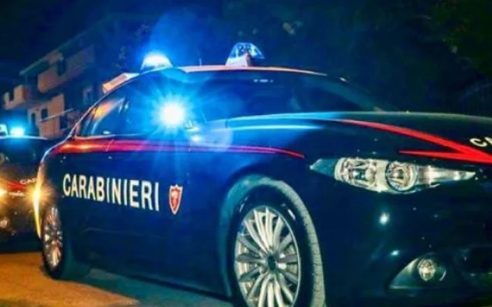 Itali/ Gjendet i vdekur me maskë antigas 27-vjeçari në Teramo, hipotezë për një lojë erotike