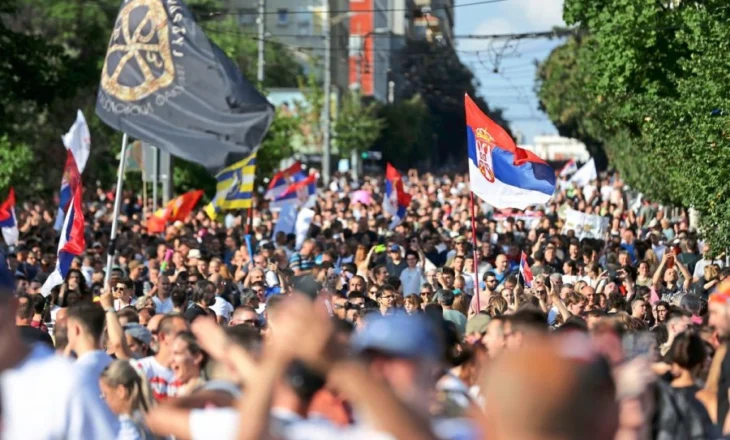 Iu dërgua 400 adresave dhe i drejtohej Vuçiçit dhe Daçiçit, çfarë thotë dokumenti jo-ligjor që trazoi qeverinë serbe?
