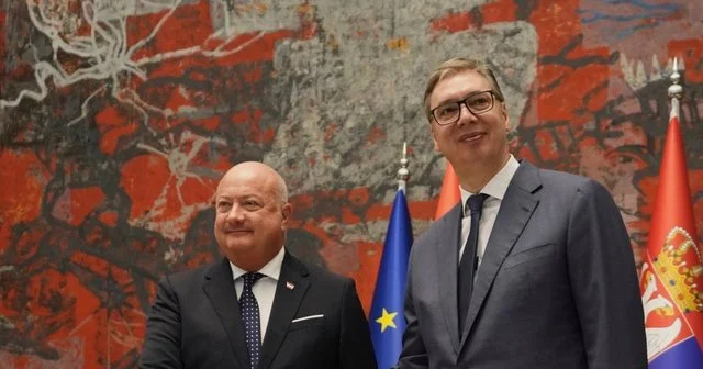 Kancelari austriak në Beograd: Dialogu Kosovë-Serbi, rruga e vetme drejt paqes