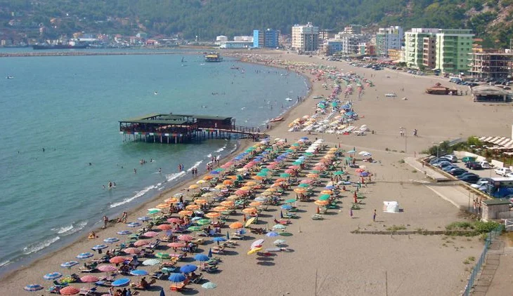 Kërkesa të larta për banesa në bregdetin e Lezhës, ekspertët: Interes nga turistë të huaj dhe vendas