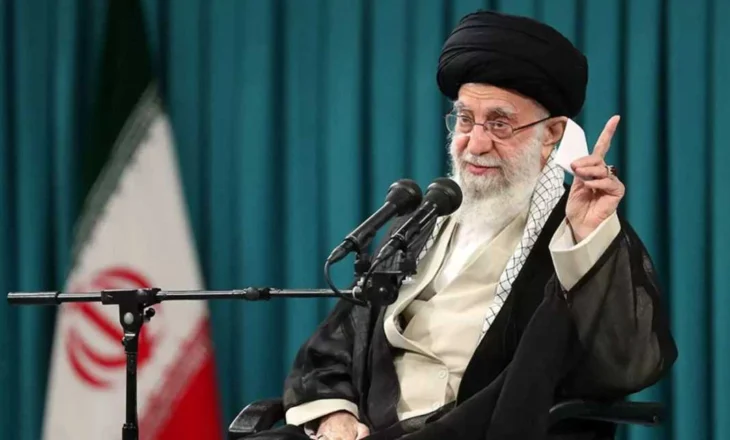 Khamenei i gatshëm për dialog me SHBA-në mbi marrëveshjen bërthamore