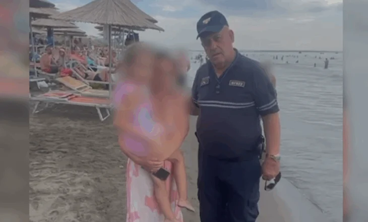 Kishte humbur në plazh, policia i dorëzon vajzën 4-vjeçare familjes