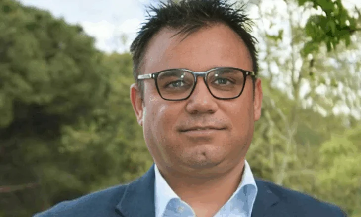Klodian Matija, historia e djalit nga Lezha, drejtori i parë jo-italian i Klubit Rotary, që mbërriti në Itali 27 vite më parë me gomone në moshën 16-vjeçare