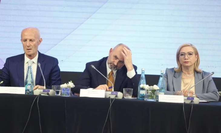 Kodi i ri Penal zbut dënimet për korrupsionin e zyrtarëve të lartë, ekspertët ngrenë alarmin, ja si qeveria…