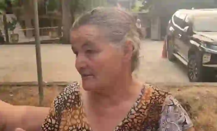‘Komplet fshati ka mbaruar…’ – Banorja rrëfen mes lotësh shkatërrimin nga zjarri: Shtëpitë, bagëtitë, çdo gjë u përpi nga flakët