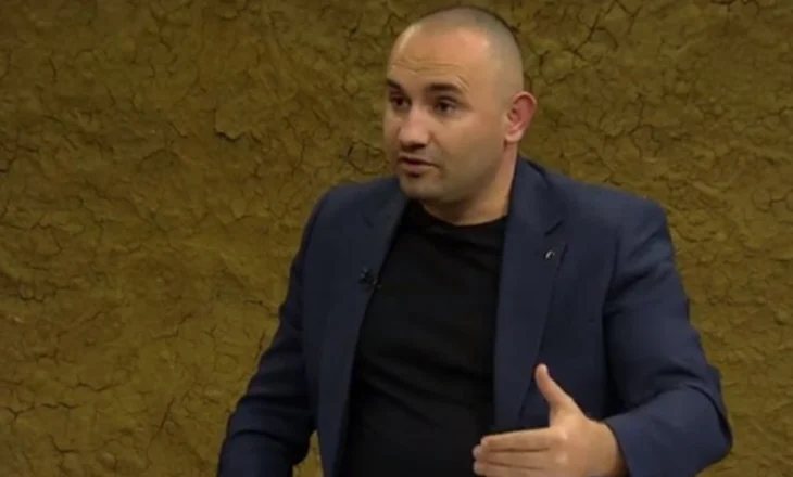 “Kopje nga Turqia e Suedia”, Adriatik Doçi ironizon Kodin Penal: E qepën të korruptuarit, ia lanë popullit në derë