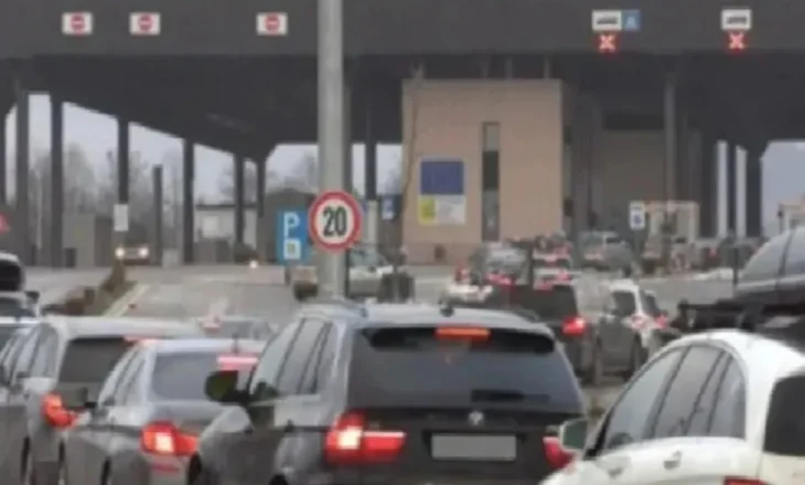 Kosovë/ Fluks i lartë në pikat kufitare, pritje deri në 6 orë në Merdarë
