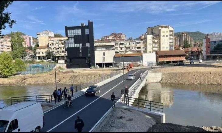 Kosovë/ Hapet ura e re për automjete mbi lumin Ibër që lidh Mitrovicën e Jugut me të Veriut