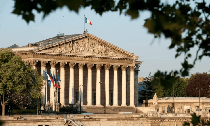Kostot e huamarrjes të Francës i afrohen të Italisë, investitorët shqetësohen për borxhet