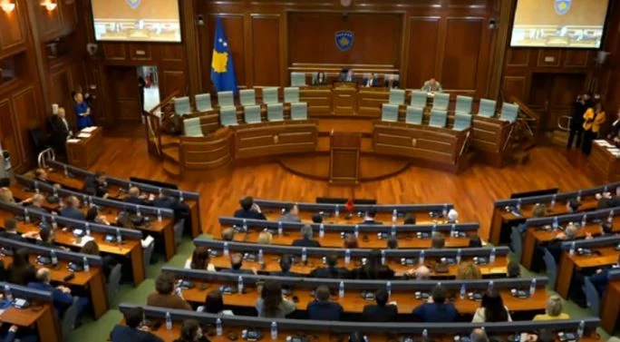 Kriza institucionale/ Gjykata Kushtetuese do të vendos sot për konstituimin e Kuvendit