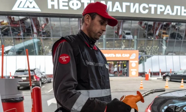 Krizë energjetike në Rusi pas sulmeve nga Ukraina! Çmimet rekord të benzinës dhe mungesat e karburantit shkaktojnë zemërim tek qytetarët
