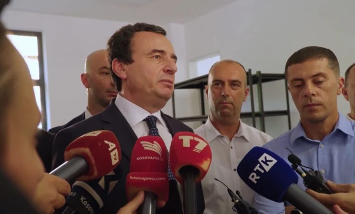 Kurti përplaset me veteranët e UÇK-së! Shkak, kërkesa për shkarkimin e Dimal Bashës-