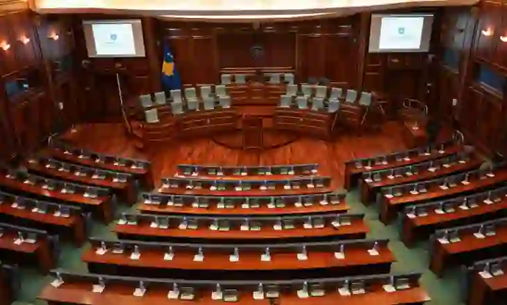 Kushtetuesja foli, po tani çfarë ndodh me Kuvendin?