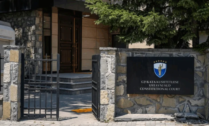 Kushtetuesja: Kuvendi i Kosovës duhet të zgjedhë kreun e ri përmes votimit të hapur