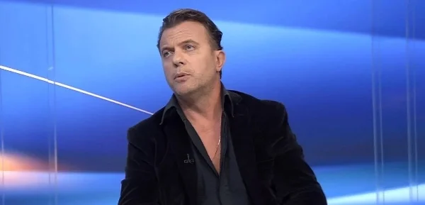 Laert Vasili për Ilnisën: Nuk mund të bëj dashuri me të
