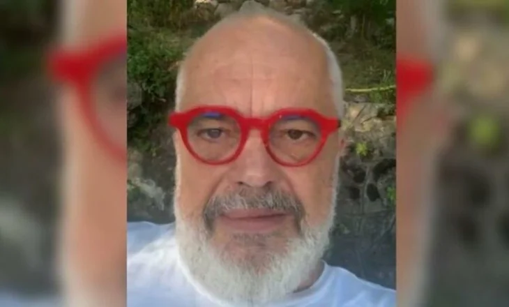 “Le nam me këto syze kalamajsh”, Rama: Të paktën janë kuqezi, dhe mua më…