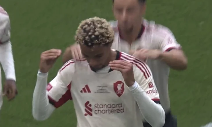 Liverpool e nis “flakë” finalen e Community Shield, shënon 95 milionshi (video)