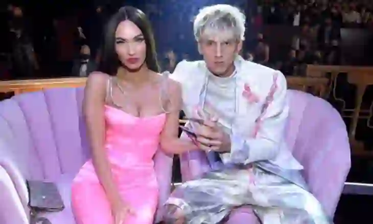 Machine Gun Kelly pranon se e ka tradhtuar Megan Fox në këngën e tij të re