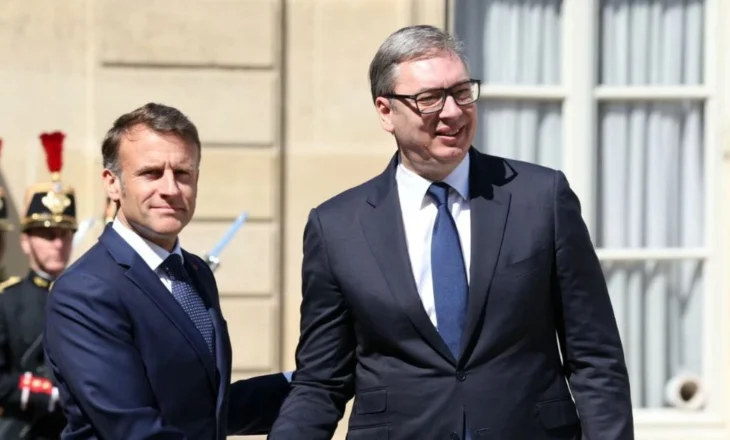 Macron dhe Vuçiç diskutojnë për dialogun Kosovë-Serbi