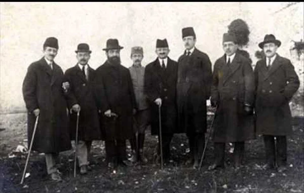 “Marrëveshja e fshehtë e Zogut me Greqinë për të rrëzuar Nolin”