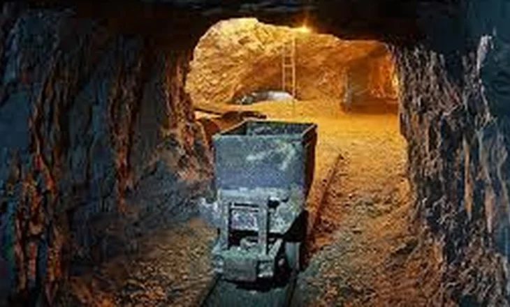 Masivi i mineralit e zë poshtë, humb jetën minatori në Bulqizë