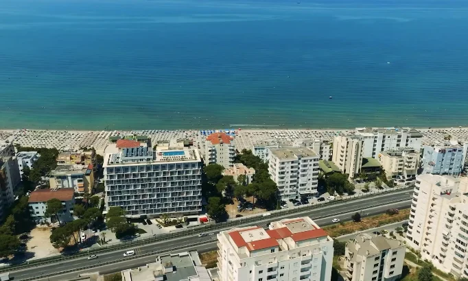 Mbi 45 mijë pushues u paraqitën në 36 Qendrat Shëndetësore Verore që prej qershorit