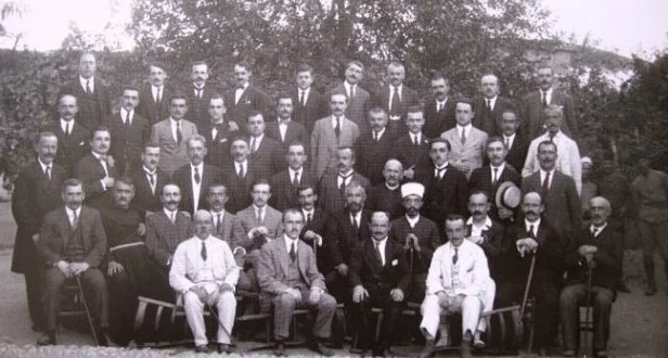 Më 21 janar 1920 hapi zyrtarisht punimet Kongresi i Lushnjes, ngjarje e madhe historike