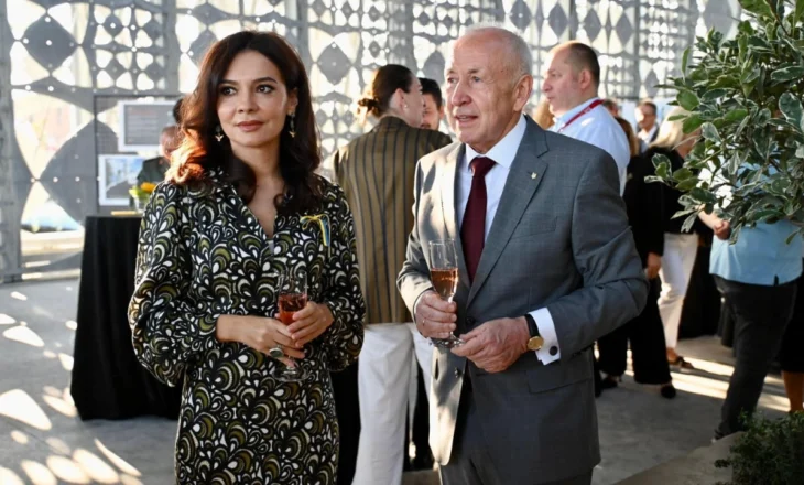 Me urdhër të Presidentit Zelensky, Spiropali dekorohet me titullin “Urdhri i Shën Olenës, Klasa e Parë”