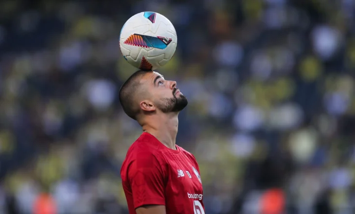 Med’hi Benatia e do me patjetër te klubi i tij, Zhegrova do largohet nga Lille por jo nga Ligue 1