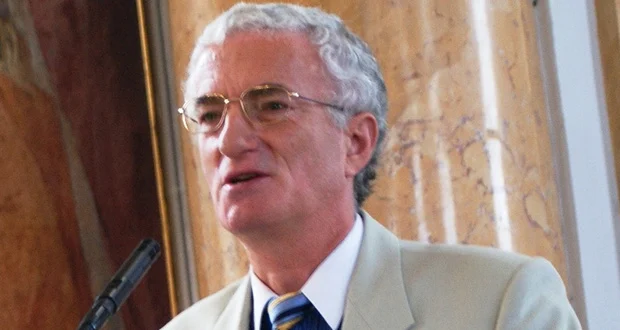 Mehmet Elezi: Tej një “legjende urbane” për Krasniqen