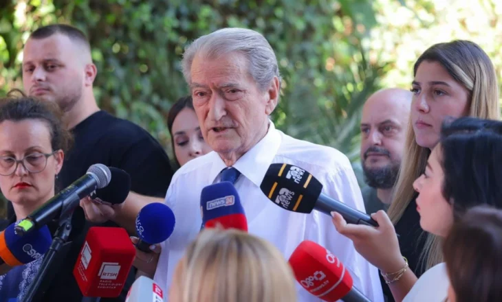 “Metës iu hoq 10 ditë komunikimi për një intervistë”, Berisha mbron sërish Veliajn: Ndaj tij janë sjellë në mënyrë të papranueshme